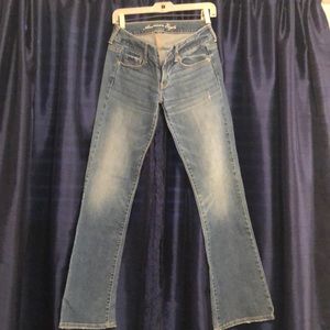 Favorite boyfriend fit jeans American Eagle size 2